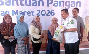 BANTUAN PANGAN BULOG1