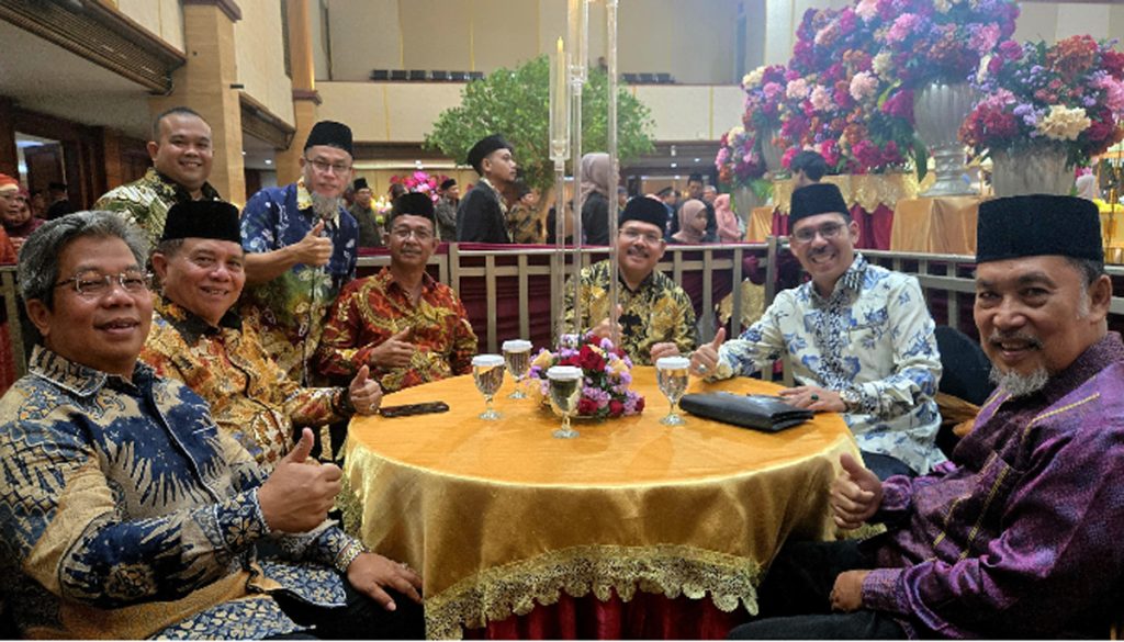 TOKOH HAMSIR