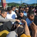 Kunjungan Wapres di Huntap Desa Napa Tapsel 2.jpg